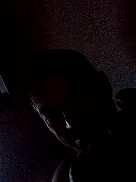 Snapshot of Andrez5041 chatting on 09-13-25, 11:32 Andrez5041 online show from 09-13-25, 11:32