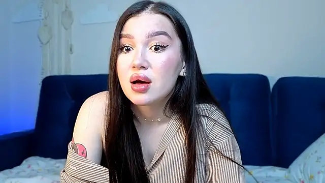 Snapshot of LexeeLuv chatting on 02-10-26, 03:43 LexeeLuv online show from 02-10-26, 03:43