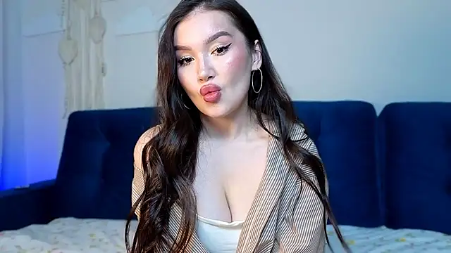 Snapshot of LexeeLuv chatting on 02-12-26, 08:15 LexeeLuv online show from 02-12-26, 08:15