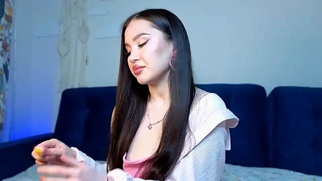 Snapshot of LexeeLuv chatting on 02-13-26, 11:12 LexeeLuv online show from 02-13-26, 11:12