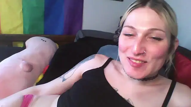 Snapshot of AthenaAphrodisia chatting on 03-05-26, 06:26 AthenaAphrodisia online show from 03-05-26, 06:26