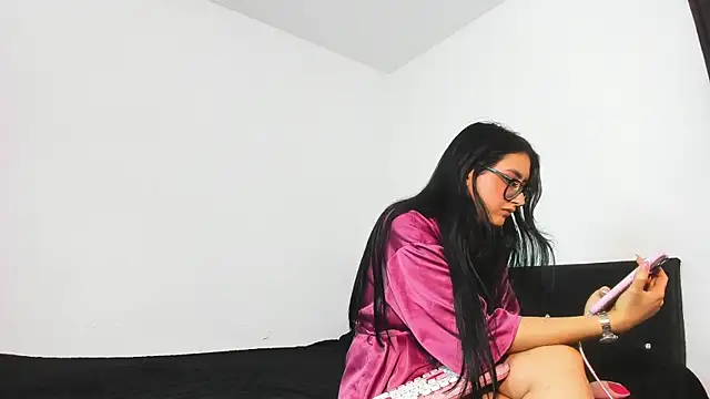 77Neferkitty77 online show from 07-26-26, 05:09