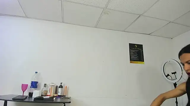 Snapshot of Aisha_hotts777 chatting on 09-29-25, 01:00 Aisha hotts777 online show from 09-29-25, 01:00