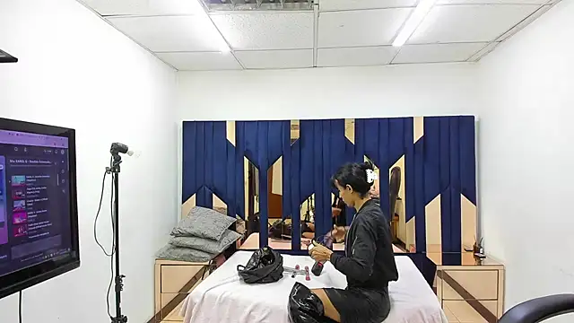 Aisha hotts777 online show from 04-29-26, 03:32