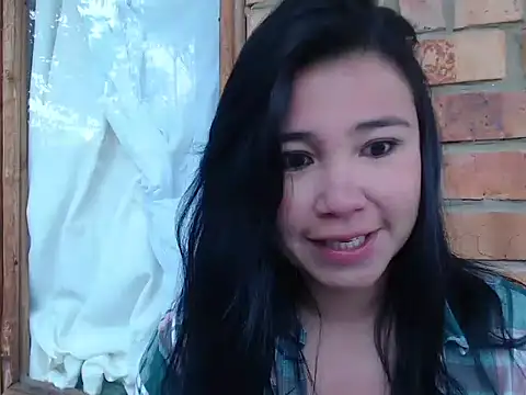 Snapshot of magiadeisis chatting on 10-12-25, 11:42 magiadeisis online show from 10-12-25, 11:42