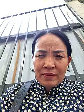   Mihmih   online show from 09-23-25, 09:34