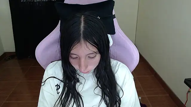 ScarlettShirahoshi online show from 09-14-25, 07:57