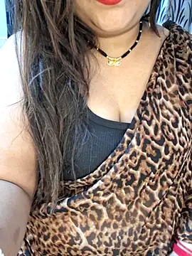 indian-hotmilfs online show from 10-04-25, 10:30