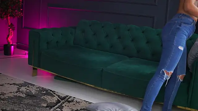 SiennaRuh online show from 09-29-25, 10:31