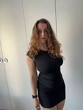 TenderLaGlamor online show from 12-01-25, 12:10