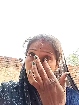 Snapshot of Arti13A chatting on 02-19-26, 02:07 Arti13A online show from 02-19-26, 02:07