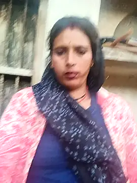 Snapshot of Arti13A chatting on 02-25-26, 01:15 Arti13A online show from 02-25-26, 01:15