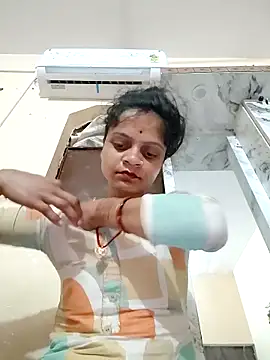 Snapshot of Sonam_dhakad chatting on 02-19-26, 01:12 Sonam dhakad online show from 02-19-26, 01:12