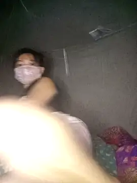 Snapshot of qychiu chatting on 11-17-25, 11:27 qychiu online show from 11-17-25, 11:27