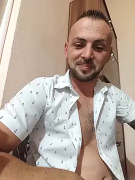 papichulo0099 online show from 10-04-25, 06:50