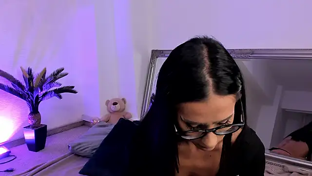 ChloeObril online show from 09-17-25, 03:30