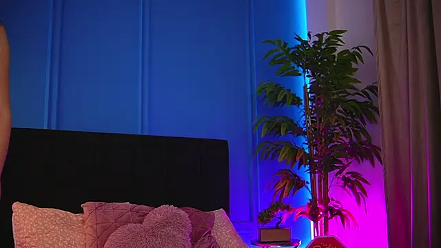 Snapshot of alexxisrae chatting on 11-22-25, 04:11 alexxisrae online show from 11-22-25, 04:11