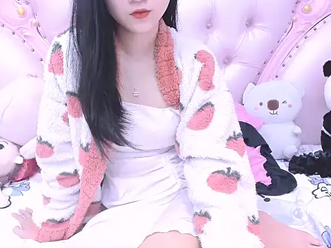 Snapshot of _ly__ chatting on 02-07-26, 01:20 ly online show from 02-07-26, 01:20