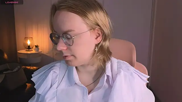 Amanda Butlerr online show from 06-04-26, 01:28
