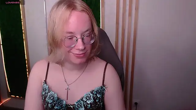 Amanda Butlerr online show from 06-10-26, 02:16