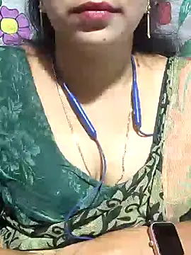 Snapshot of telugu-juliet chatting on 11-02-25, 05:15 telugu-juliet online show from 11-02-25, 05:15