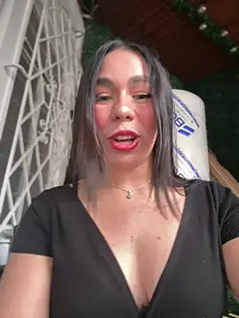 TessaCooper1 online show from 05-31-26, 07:59