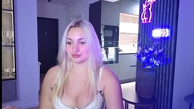 Snapshot of adrelaxina chatting on 10-16-25, 07:15 adrelaxina online show from 10-16-25, 07:15