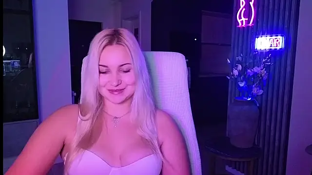 Snapshot of adrelaxina chatting on 10-25-25, 08:47 adrelaxina online show from 10-25-25, 08:47