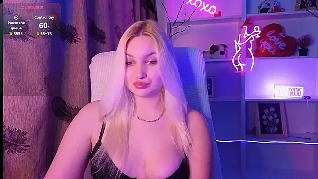 Snapshot of adrelaxina chatting on 02-23-26, 07:22 adrelaxina online show from 02-23-26, 07:22