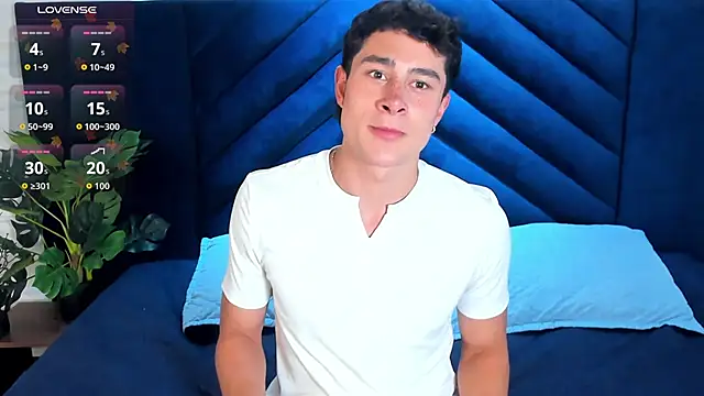 AustinJones  online show from 02-25-26, 07:45