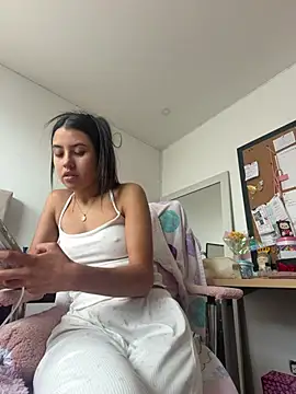 Victoria alson online show from 07-05-26, 04:25