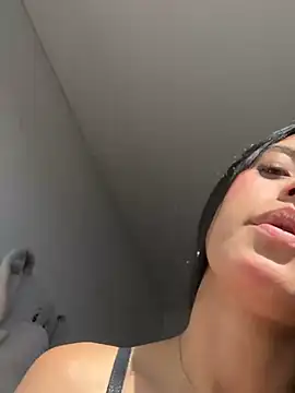 Victoria alson online show from 07-28-26, 02:13
