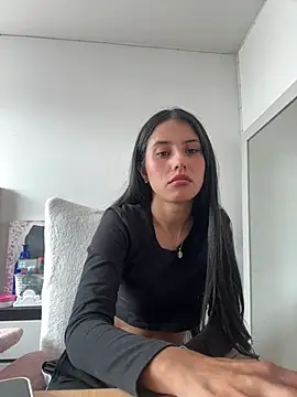 Victoria alson online show from 07-31-26, 03:44
