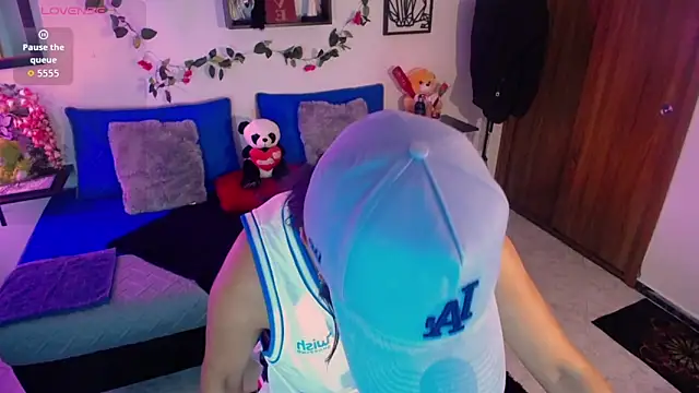 Snapshot of Dakota_ro chatting on 02-13-26, 08:27 Dakota ro online show from 02-13-26, 08:27