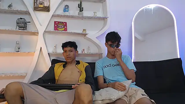 BEAUTY BOYS1 online show from 09-24-25, 07:12