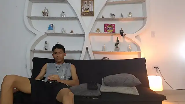 Snapshot of BEAUTY_BOYS1 chatting on 12-05-25, 07:17 BEAUTY BOYS1 online show from 12-05-25, 07:17