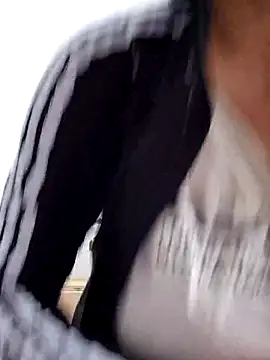 Snapshot of KamillaSpencer chatting on 02-02-26, 12:15 KamillaSpencer online show from 02-02-26, 12:15