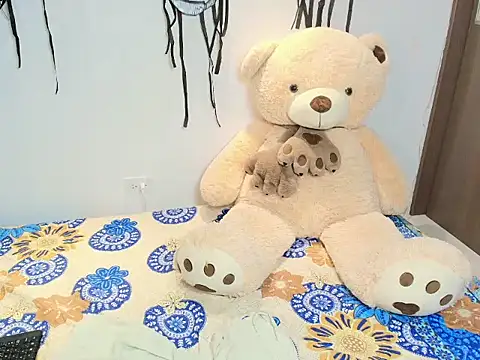 scarletevil online show from 11-06-25, 04:35