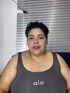 Snapshot of Hailey_Curvy chatting on 07-15-26, 10:20 Hailey Curvy online show from 07-15-26, 10:20