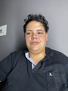 Snapshot of Hailey_Curvy chatting on 08-08-26, 10:34 Hailey Curvy online show from 08-08-26, 10:34