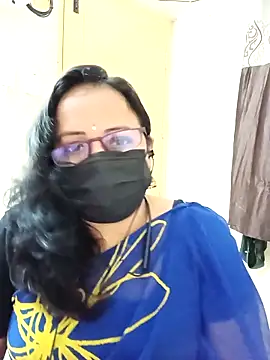 Snapshot of Ananya_flower chatting on 10-24-25, 03:52 Ananya flower online show from 10-24-25, 03:52