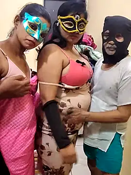 Snapshot of Hot_modal chatting on 12-19-25, 05:20 Hot modal online show from 12-19-25, 05:20