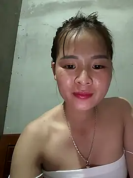 Snapshot of Samdangg chatting on 11-16-25, 10:32 Samdangg online show from 11-16-25, 10:32