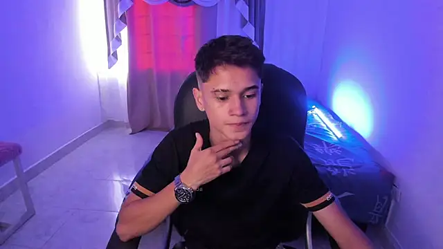 Aron Boyy online show from 11-01-25, 08:44