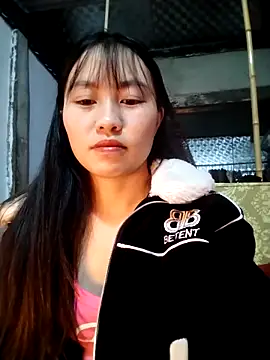   Sasulq   online show from 10-18-25, 07:09