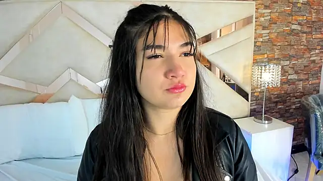 Snapshot of Valery_Brand chatting on 09-15-25, 11:21 Valery Brand online show from 09-15-25, 11:21