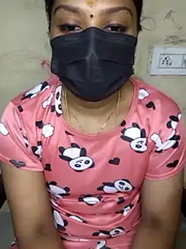 Snapshot of Tamil_Attitude_queen chatting on 10-22-25, 07:46 Tamil Attitude queen online show from 10-22-25, 07:46