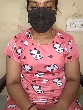 Snapshot of Tamil_Attitude_queen chatting on 11-01-25, 07:38 Tamil Attitude queen online show from 11-01-25, 07:38