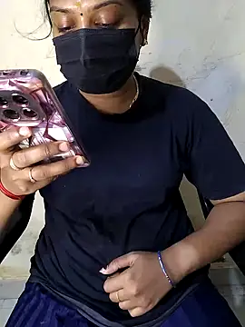 Snapshot of Tamil_Attitude_queen chatting on 03-18-26, 07:39 Tamil Attitude queen online show from 03-18-26, 07:39