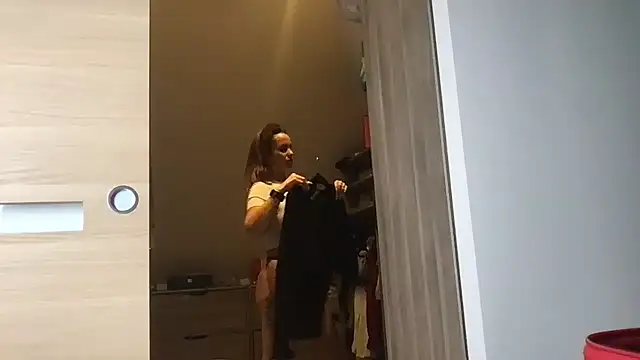 Snapshot of AmyStone__ chatting on 12-04-25, 05:32 AmyStone online show from 12-04-25, 05:32